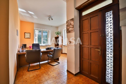 Foto Ufficio in Bellusco, Bellusco Centro di 67 m² con 2 locali in affitto