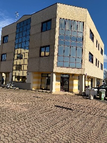 Foto Ufficio a Porto Mantovano Malpensata Gombetto di 70 m² con 2 locali