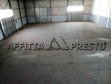 Foto Attività commerciale in Via Firenze, Collesalvetti La Chiusa di 700 m²