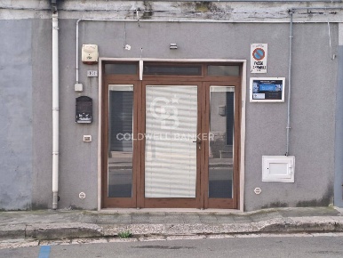 Foto Ufficio in Via Domenico Cirillo, Cisternino Centro di 60 m² in vendita