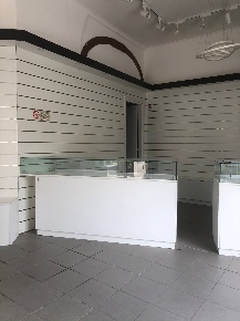 Foto Attività commerciale in Via Barbantini, Lucca San Marco - Acquacalda