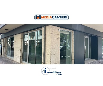Foto Negozio in VIALE REGINA MARGHERITA, Pescara di 60 m² con 1 locali