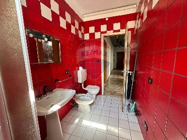 Foto Ufficio in Viale Cavour, Ferrara San Paolo di 100 m² con 4 locali