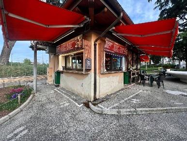 Foto Locale commerciale in Piazzale stazione, Lanciano di 22 m² in vendita