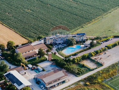 Foto Hotel in Strada Di Maratta Bassa, Terni Maratta - Sabbione di 700 m²