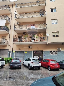 Foto Locale commerciale in Via Corinto, Siracusa Tica - Zecchino di 40 m²