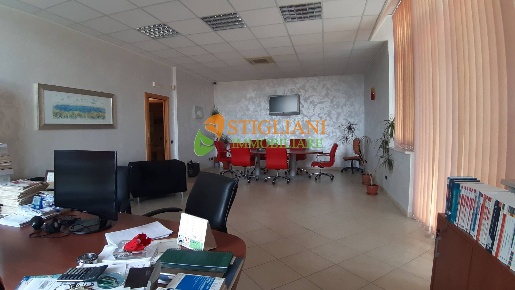 Foto Ufficio in Contrada Colle delle Api, Campobasso Zona Industriale