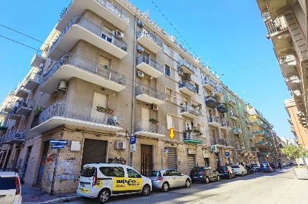 Foto Locale commerciale in VIA DEI MILLE, Bari San Pasquale di 25 m²