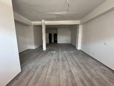 Foto Ufficio in Viale Learco Guerra, Cercola Centro di 170 m² con 5 locali