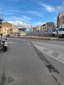 Foto Negozio in Via Buonriposo, Palermo di 90 m² con 3 locali in affitto
