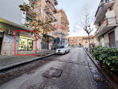 Foto Locale commerciale in via Guglielmo Marconi, Ercolano Centro di 30 m²