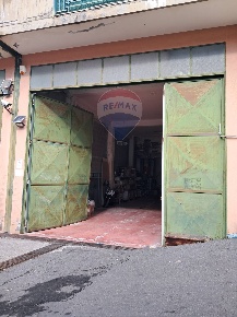 Foto Locale commerciale in viale regione siciliana, San Pietro Clarenza