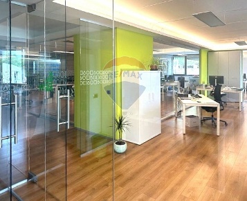 Foto Ufficio in Via Case Sparse Europa, Nembro Centro di 750 m² in affitto