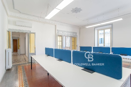 Foto Ufficio in Via Flaminia, Roma Flaminio di 285 m² con 10 locali