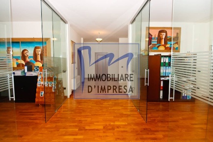 Foto Ufficio in Via Langhirano, Parma Campus - Gaione di 750 m² in vendita
