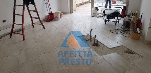 Foto Attività commerciale a Empoli di 50 m² con 1 locali in affitto
