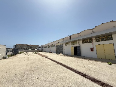 Foto Attività commerciale in VIA ELORINA, Siracusa Umberto - Ermocrate