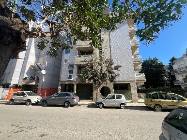 Foto Attività commerciale in VIA PLATONE, Vasto di 134 m² con 5 locali