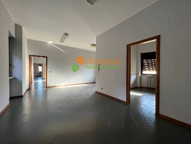 Foto Ufficio in Via Mazzini, Campobasso Centro di 148 m² con 5 locali