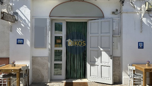 Foto Attività commerciale in Piazza Vittorio Emanuele, Monopoli Centro