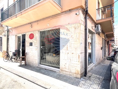 Foto Locale commerciale in VIA BAINSIZZA, Siracusa Borgata - Santa Lucia