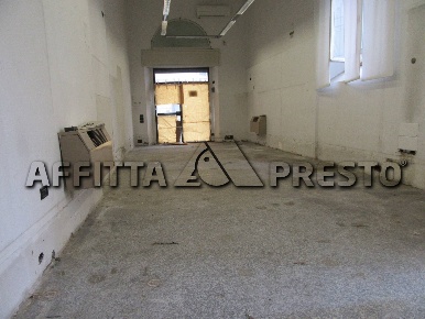 Foto Attività commerciale a Forlì Centro Storico di 110 m² con 3 locali