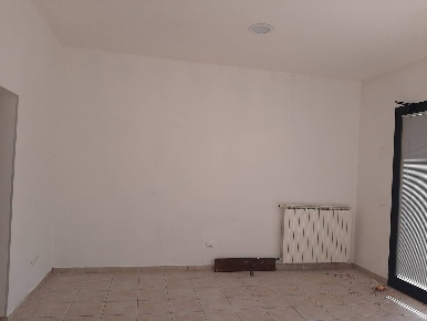 Foto Locale commerciale a Ravenna di 54 m² con 2 locali in vendita