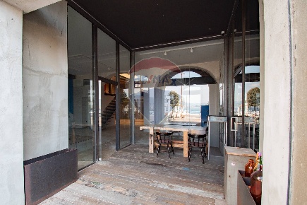 Foto Negozio in Porto Gabriele Rosa, Iseo Centro di 163 m² con 1 locali