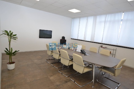 Foto Ufficio in Via San Crispino, Padova Stanga - Pio X di 600 m²