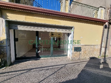 Foto Locale commerciale a Montoro Banzano di 35 m² con 1 locali in affitto