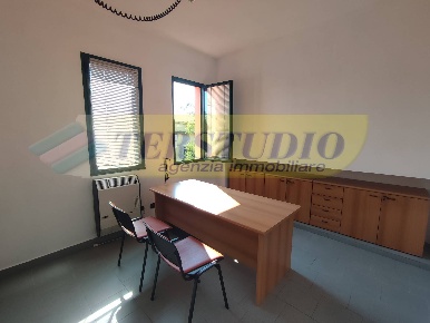 Foto Ufficio in Via Privata Bernasconi, Sotto il Monte Giovanni XXIII