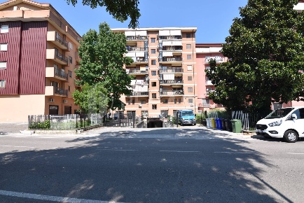 Foto Magazzino in Via Marino Caracciolo, Atripalda di 40 m² in vendita