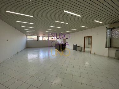 Foto Laboratorio in LEVANE, Montevarchi Levane di 230 m² con 3 locali