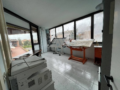 Foto Ufficio in Largo XXIV Maggio, Monteprandone Centobuchi di 65 m²
