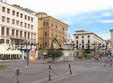 Foto Attività commerciale a Livorno di 45 m² con 2 locali in affitto