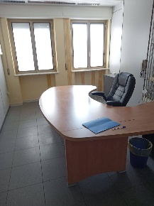 Foto Ufficio in viale giuseppe giusti, Lucca San Concordio di 93 m²