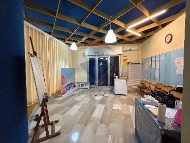 Foto Ufficio in Via Camillo Rosalba, Bari Poggiofranco di 106 m² in vendita