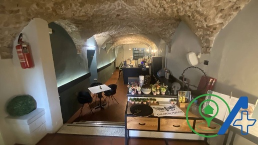 Foto Attività commerciale a Salò Centro di 150 m² con 4 locali in vendita