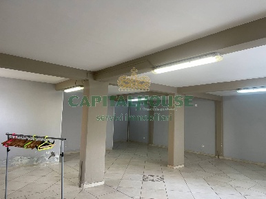 Foto Locale commerciale a Mugnano del Cardinale di 117 m² in affitto