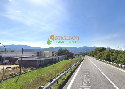 Foto Locale commerciale in Strada Statale 17, Vinchiaturo di 300 m²