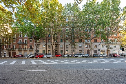 Foto Ufficio in Corso Francia, Torino Cit Turin di 150 m² con 6 locali