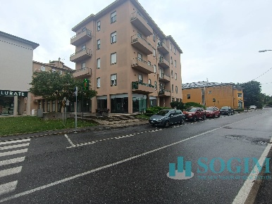 Foto Ufficio in Via Unione, Lurate Caccivio Centro di 200 m² con 3 locali