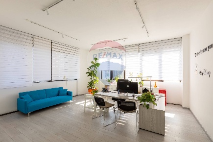 Foto Ufficio in Via Mosca, Roma Rinnovamento di 340 m² con 11 locali