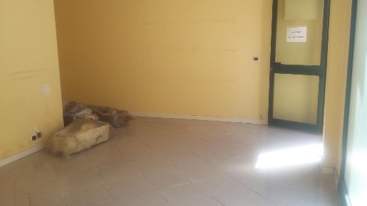 Foto Attività commerciale in villaggio gramsci, Pontedera di 50 m²