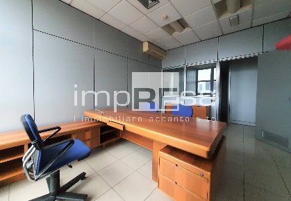 Foto Ufficio a Mirano Vetrego di 320 m² in vendita