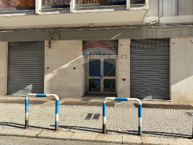 Foto Attività commerciale in Via Andrea Angiulli, Bari San Pasquale
