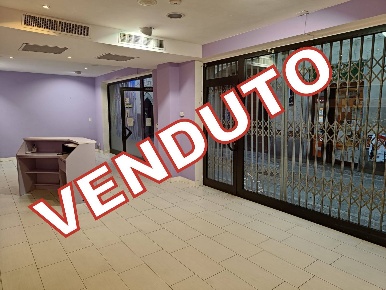 Foto Negozio a Trezzo sull'Adda di 70 m² con 2 locali in vendita
