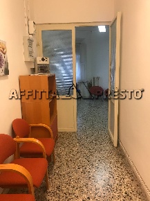Foto Ufficio in Piazza Attias, Livorno Attias - Marconi di 15 m² in affitto