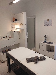 Foto Attività commerciale in VIALE G. GARIBALDI, Acquaviva Picena di 87 m²