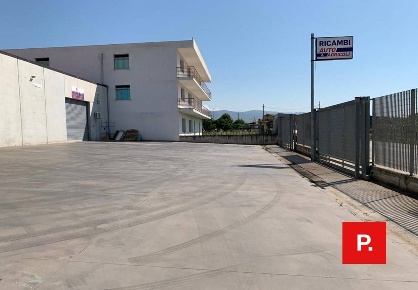Foto Locale commerciale in ss7 km 187 81056 Sparanise CE, Sparanise